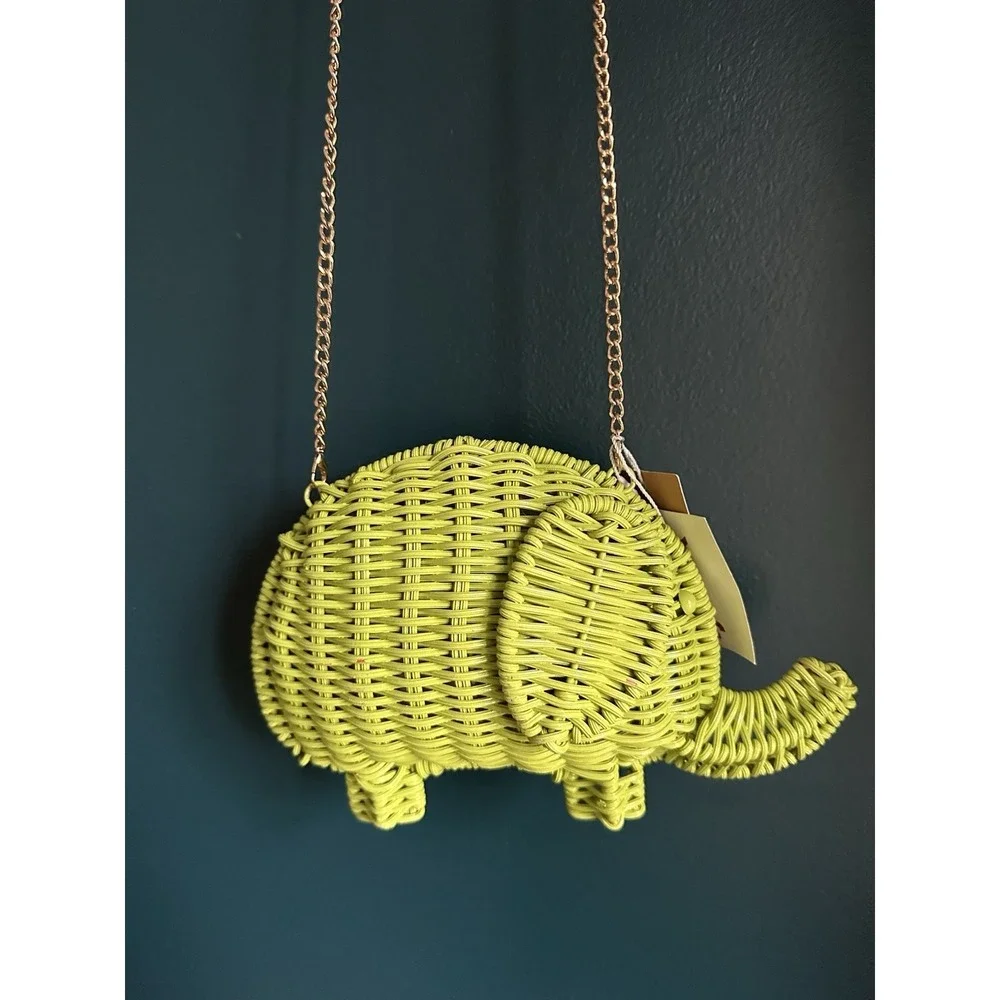 RARE GREEN TOMMY BAHAMA RATTAN WICKER ELEPHANT CROSSBODY BAG PURSE CLUTCH NWT